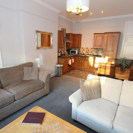 Character Apartment With Views Over City Centre & The Historic Rows Chester Kültér fotó