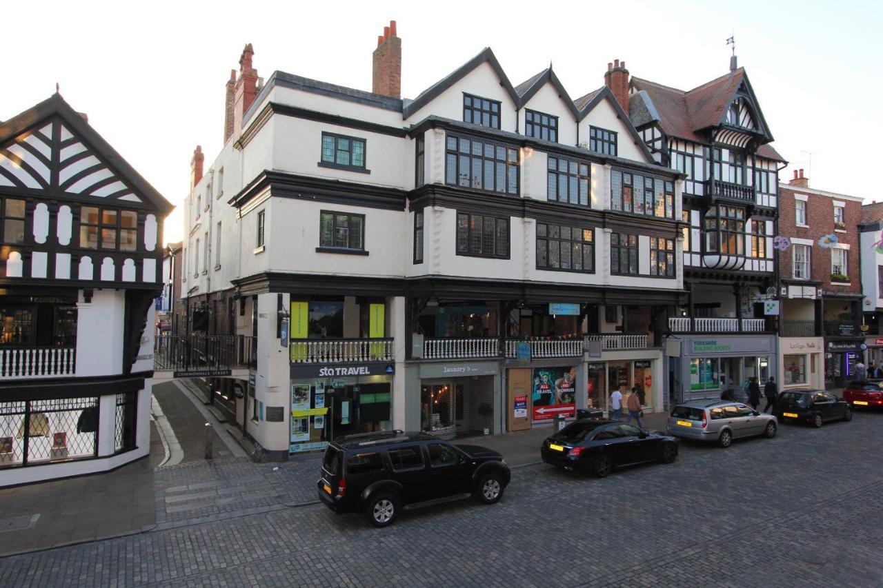 Character Apartment With Views Over City Centre & The Historic Rows Chester Kültér fotó